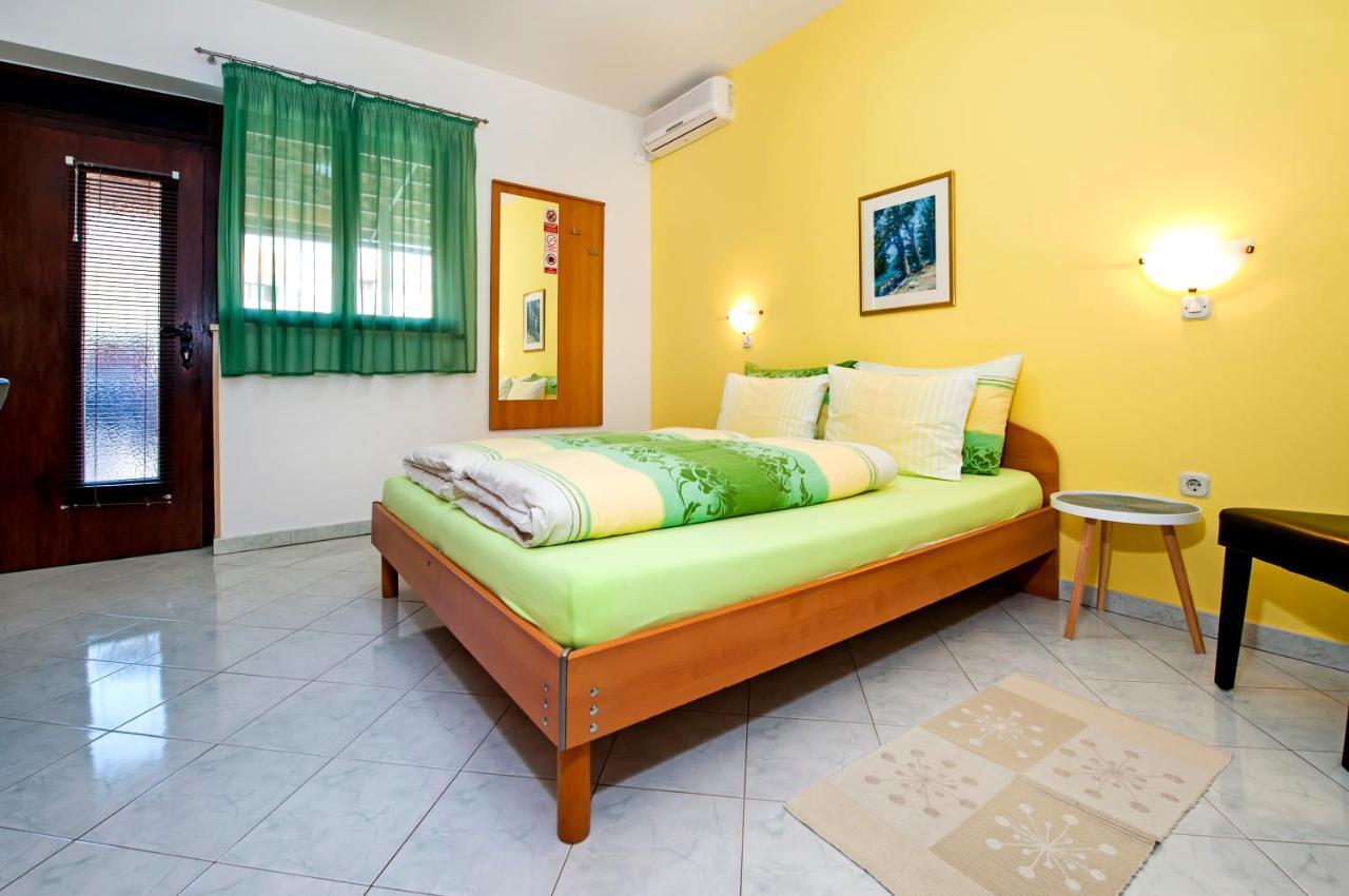 Apartments Erik B&B Adults Only Rovinj Bagian luar foto