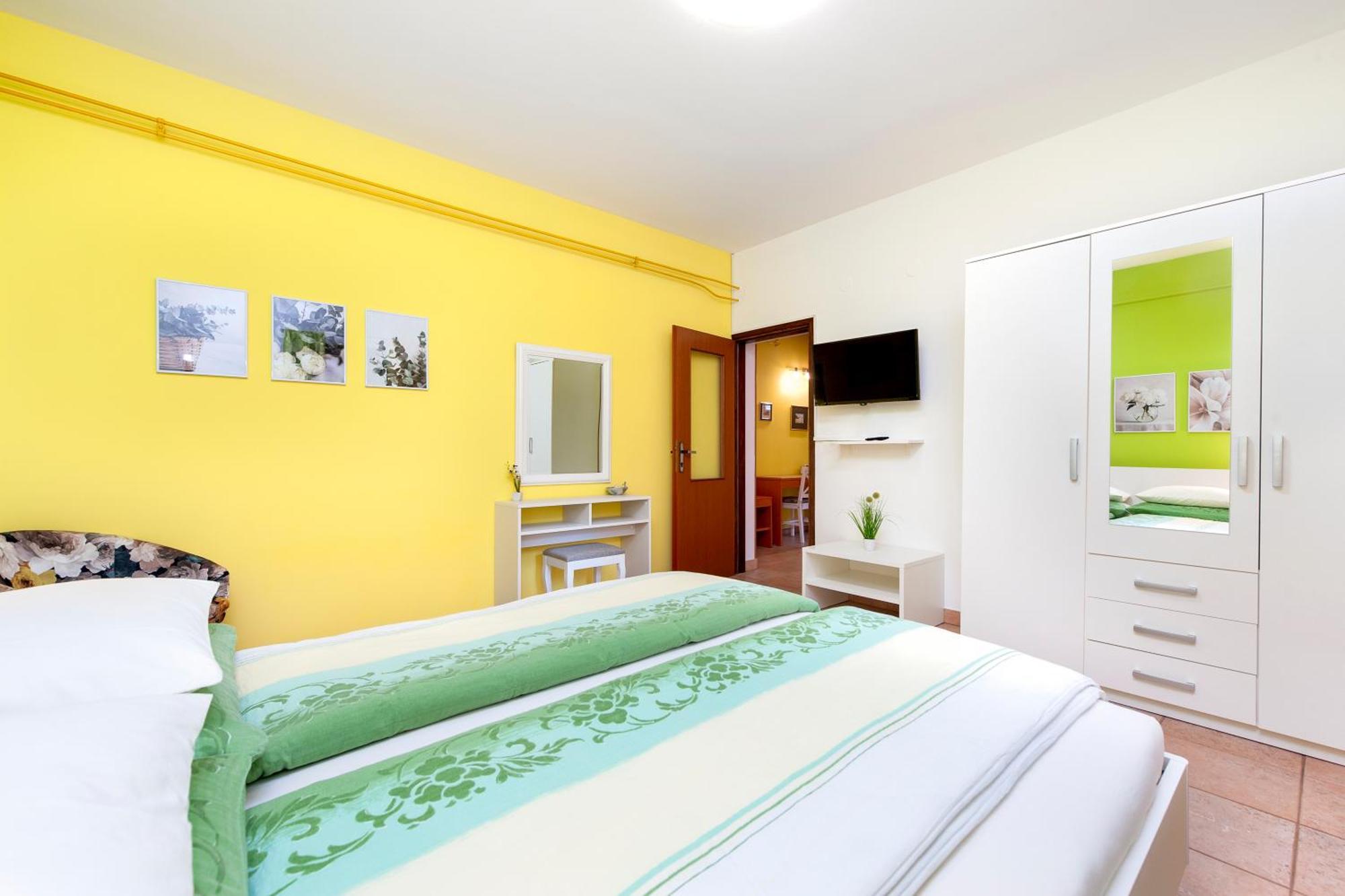 Apartments Erik B&B Adults Only Rovinj Bagian luar foto