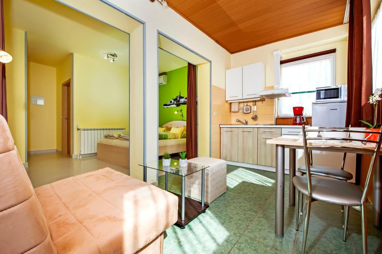 Apartments Erik B&B Adults Only Rovinj Bagian luar foto